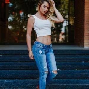 Meet your Posher, Lilly